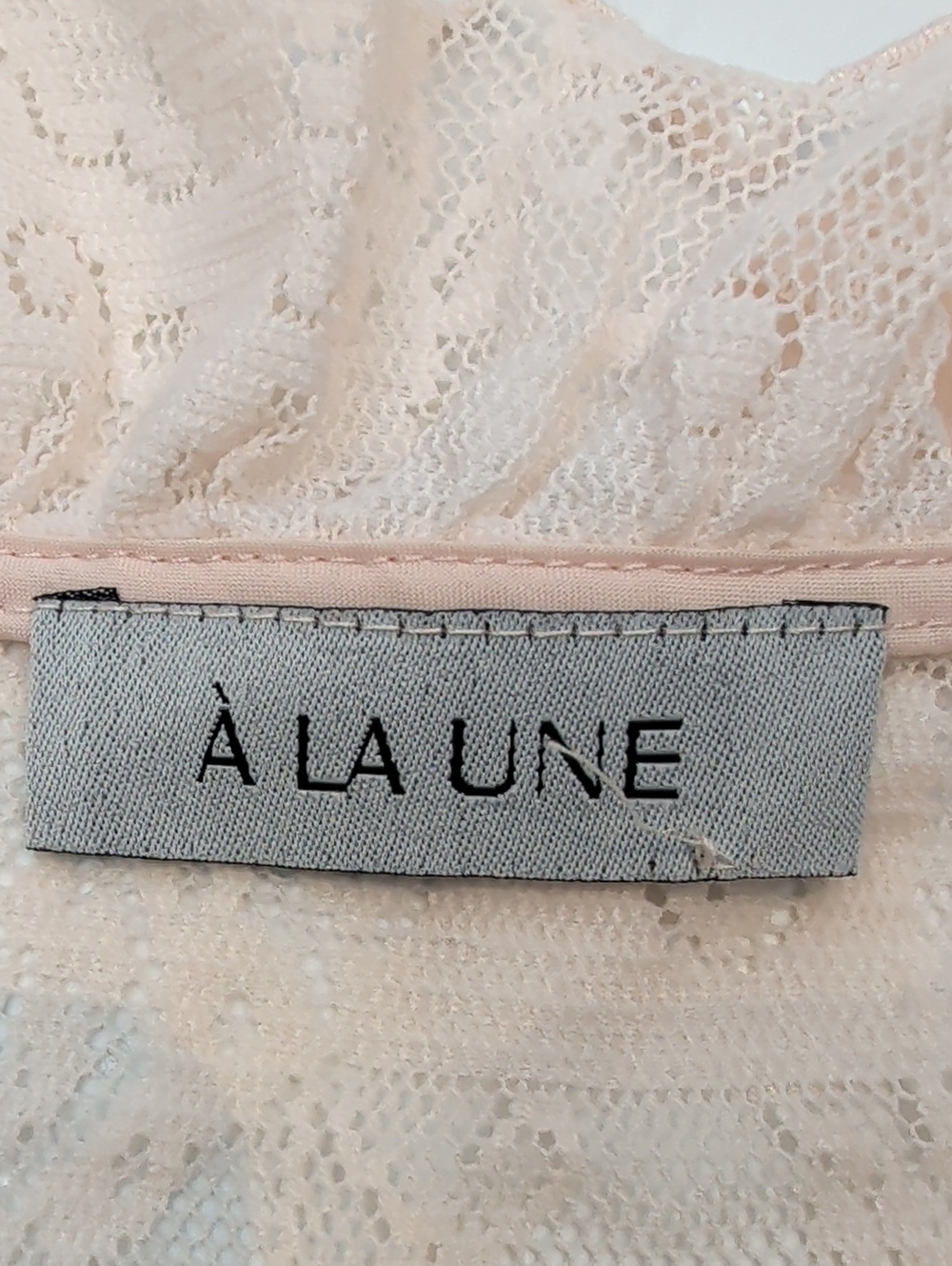 À La Une Pastel Pink Lace Ruffle Tie Front Coquette Cardigan Top Medium - Picture 6 of 15
